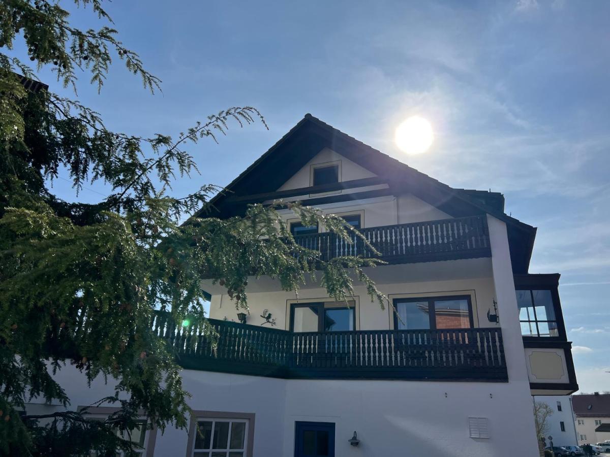 Aparthotel Parsberg Lferstl מראה חיצוני תמונה